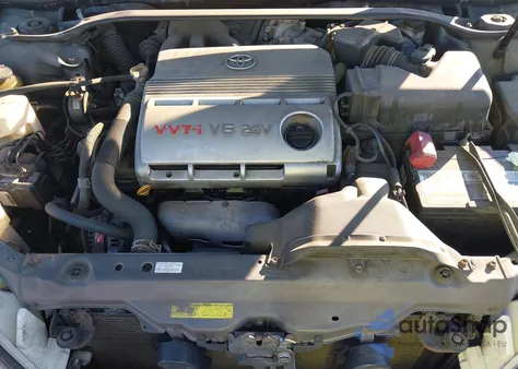 2005 Toyota Camry Xle V6 z USA, uszkodzony, nr VIN 4T1BF32K65U605885